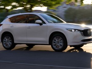 Waar zou de gefacelifte Mazda CX-5 zo boos over zijn?