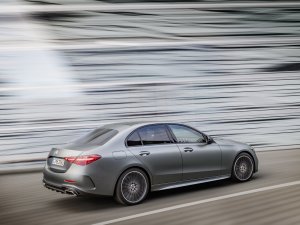 VIDEO REVIEW - Nieuwe Mercedes C-klasse Estate (2021) staat bol van de S-klasse-techniek