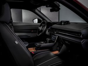 Review: Mazda MX30 R-EV (2023) –  nog minder elektrisch bereik en toch wil je hem nu wél hebben