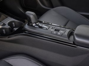 Toyota Prius (2023) -  van grijze muis tot power-hybride