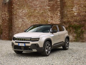 Jeep Avenger e-Hybrid (2024) test: niets is zo veranderlijk als ... Jeep