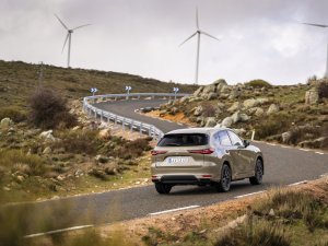 TEST Mazda CX-60 - hoe zachte heelmeesters kinderziekten lieten genezen