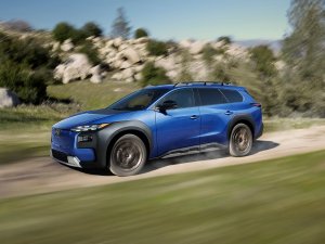 Dit automerk zet de rem op EV’s en zweert ineens bij hybrides