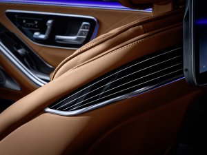 Nieuwe Mercedes S-Klasse heeft een 'glass cockpit'