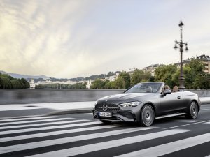 TEST Waarom de schaarse Mercedes CLE Cabriolet de betovering keihard verbreekt