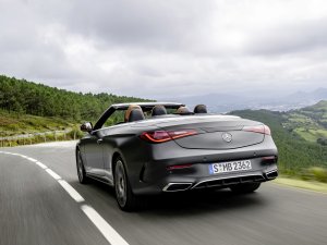 TEST Waarom de schaarse Mercedes CLE Cabriolet de betovering keihard verbreekt