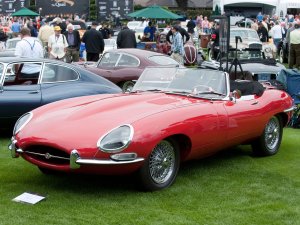 Jaguar E-type (1961)