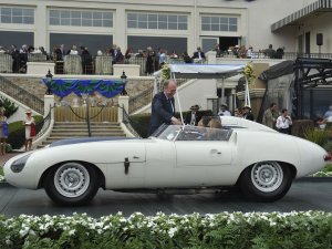 Jaguar E-type (1961)