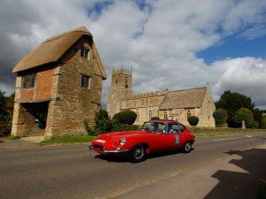 Jaguar E-type (1961)