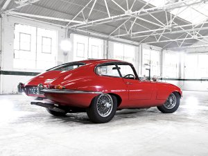 Jaguar E-type (1961)