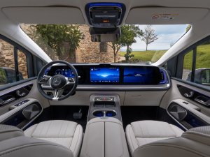 Mercedes VLE: 3 voordelen, 3 nadelen van een extreem luze maar loodzware bus