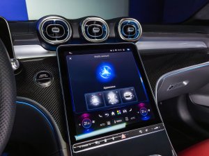 Mercedes doet iets geks: twee keer een 'nieuwe' C-Klasse in één jaar