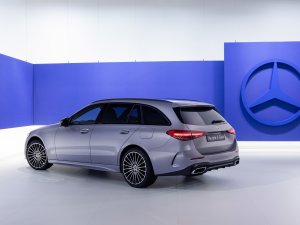 Mercedes doet iets geks: twee keer een 'nieuwe' C-Klasse in één jaar
