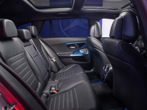 Mercedes doet iets geks: twee keer een 'nieuwe' C-Klasse in één jaar
