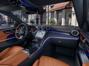 Mercedes doet iets geks: twee keer een 'nieuwe' C-Klasse in één jaar