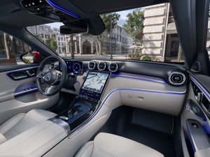 Mercedes doet iets geks: twee keer een 'nieuwe' C-Klasse in één jaar