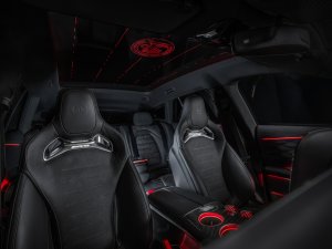 AMG geeft toe dat het de honger naar V8's onderschatte, maar komt met knotsgekke EV