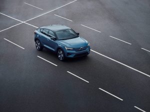 Waarom de navigatie van de elektrische Volvo C40 je expres verkeerd stuurt en 6 andere dingen die jij nog niet wist