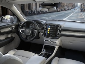 Volvo XC40 krijgt er een mild-hybridversie bij. Bestaande hybride wordt zuiniger