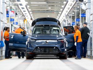 Zucht van opluchting: Volvo EX90 gaat eindelijk in productie