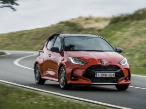 Toyota verkoopt weer de meeste auto's wereldwijd (maar het aantal EV's is bedroevend laag)