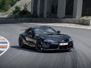 Dit bizarre bedrag betaalt een Nederlander voor de allerlaatste Toyota Supra
