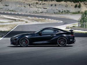 Dit bizarre bedrag betaalt een Nederlander voor de allerlaatste Toyota Supra