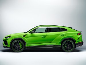 Laatste grote sportwagenmerk capituleert voor de SUV