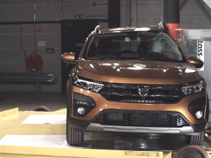 Waarom de Dacia Sandero maar 2 van de 5 sterren krijgt in de crashtest van Euro NCAP