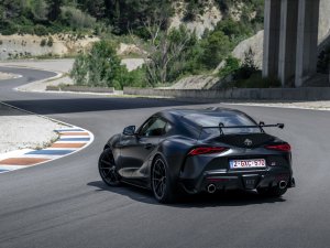 Dit bizarre bedrag betaalt een Nederlander voor de allerlaatste Toyota Supra