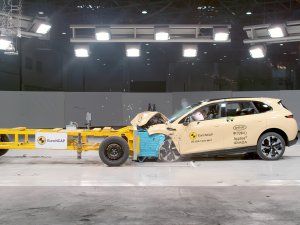 Chinese EV zakt door het ijs: Euro NCAP geeft dikke onvoldoende voor bediening