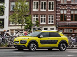Nieuwe Citroën C4 pleegt broedermoord