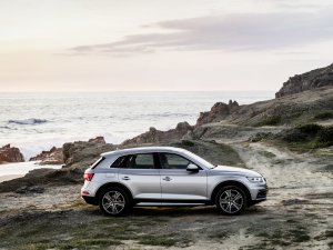 Audi Q5 in Mexico: mooiboy op bootcamp