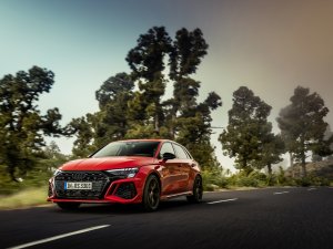 De nieuwe Audi RS 3: waarom de Mercedes-AMG A 45 S 4Matic+ peentjes kan gaan zweten