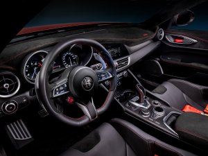 Alfa Romeo Giulia GTA en GTAm: 30 pk sterker en 100 kilo lichter
