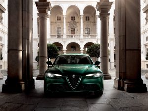 Staat de vernieuwde Alfa Romeo Giulia zijn mannetje tegenover de BMW 3-Serie?