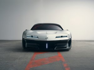 Voordat Ferrari een volgende elektrische auto ontwerpt, moet het even met dit merk bellen