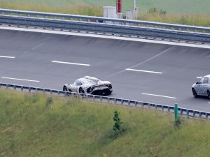 Buitenaardse Mercedes-AMG One geeft teken van leven