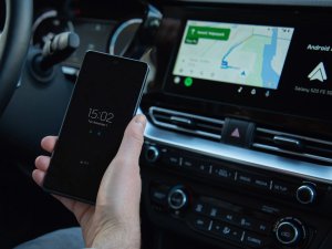 Draadloos Android Auto: met deze dongle ga je eenvoudig wireless