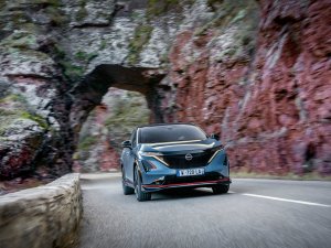 Test Nissan Ariya Nismo (2025): transformer