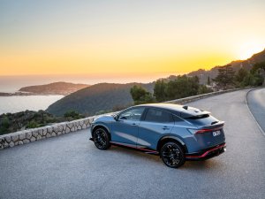 Test Nissan Ariya Nismo (2025): transformer