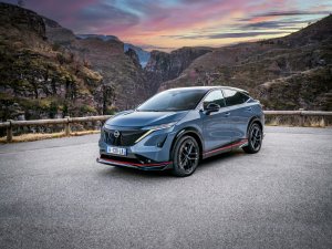 Test Nissan Ariya Nismo (2025): transformer