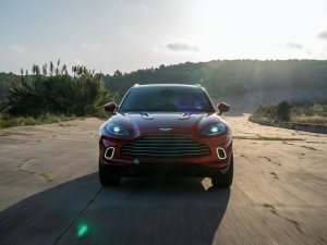 Aston Martin melkt DBX optimaal uit met andere carrosserievarianten