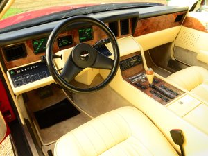Waarom had de Aston Martin Lagonda zo'n weigerachtig dashboard?