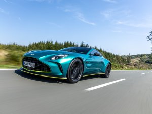 TEST Aston Martin Vantage: rijden met nazaat van snelste auto ter wereld