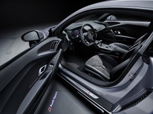 Audi R8 zonder vierwielaandrijving is eigenlijk leuker
