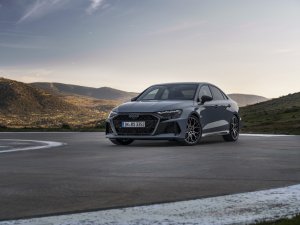 Vernieuwde Audi RS 3 (2024) kost 21.598 euro per cilinder