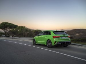 Vernieuwde Audi RS 3 (2024) kost 21.598 euro per cilinder