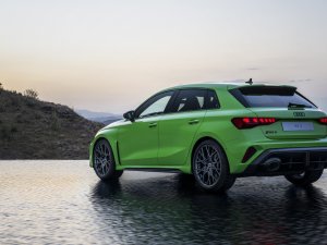 Vernieuwde Audi RS 3 (2024) kost 21.598 euro per cilinder