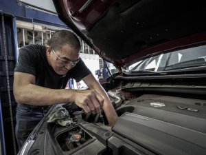 Hieraan zie je dat één op de drie automobilisten zich eigenlijk geen auto meer kan veroorloven